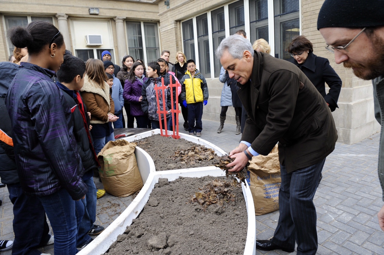 Mayor Emanuel joins CPS students at the installation of the 100th learning garden